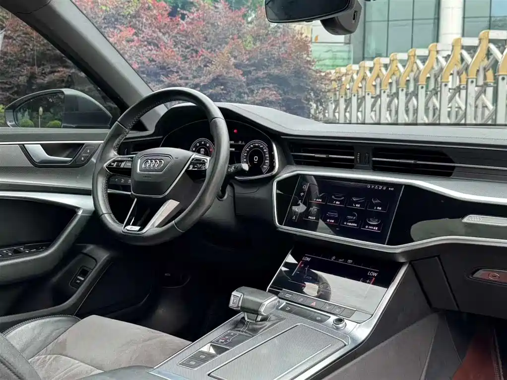 Audi A6L 2020 — фото 10