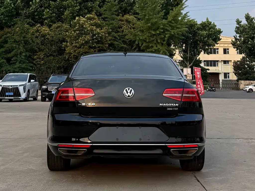 Volkswagen Magotan 2016