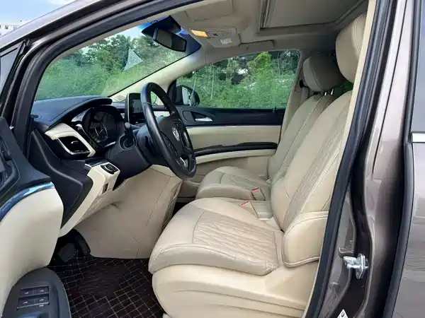 Buick GL8 2023