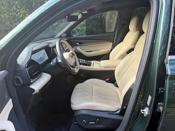 Geely Xingyue L 2024