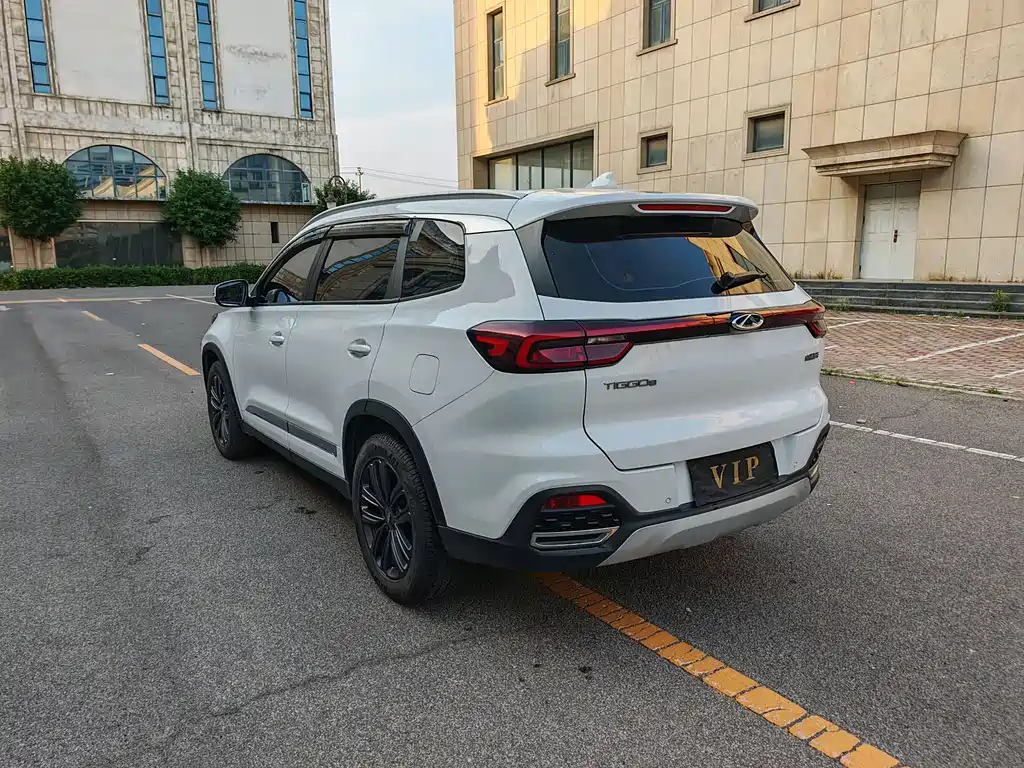 Chery Tiggo 8 2022 — фото 17