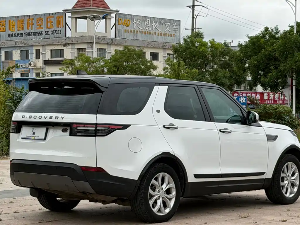 Land Rover Discovery 2018 — фото 6