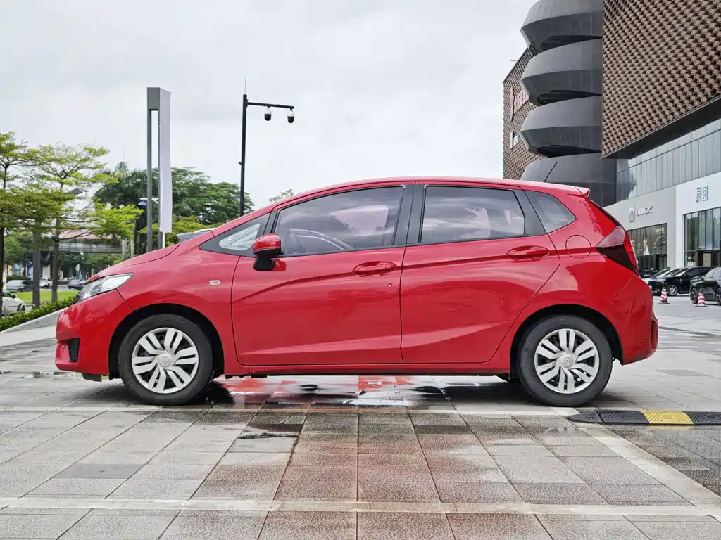 Honda Fit 2017 — фото 12