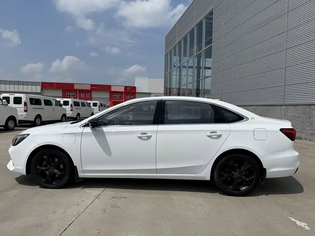 Roewe i6 MAX New Energy 2021 — фото 4