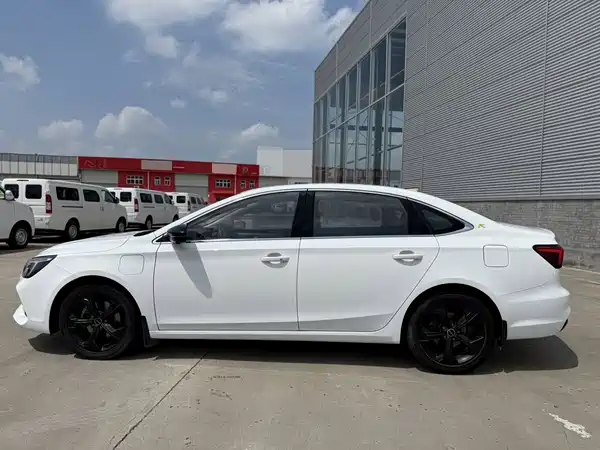 Roewe i6 MAX New Energy 2021
