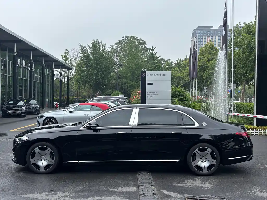 Mercedes-Benz Maybach S-Class 2023 — фото 3