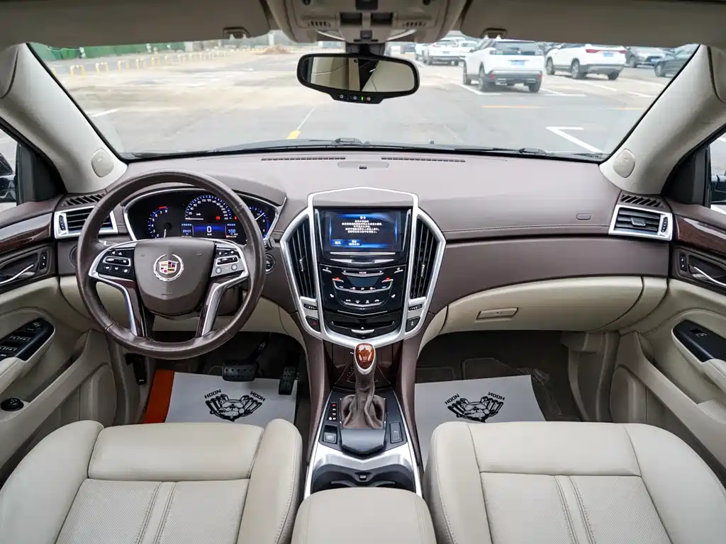 Cadillac SRX 2015 — фото 10