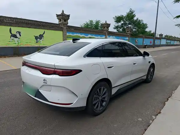 BYD Qin L 2025