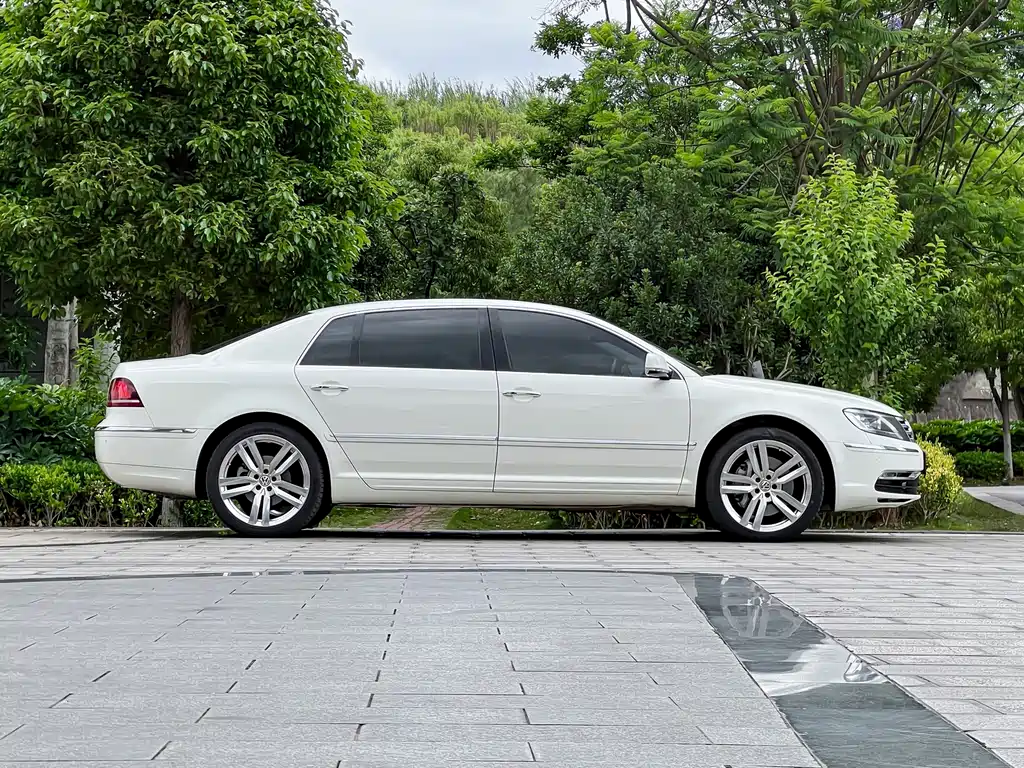 Volkswagen Phaeton 2014 — фото 3