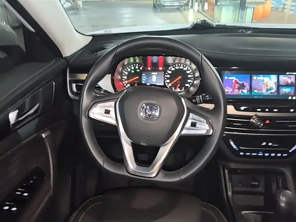 Changan CS35PLUS 2019 — фото 11
