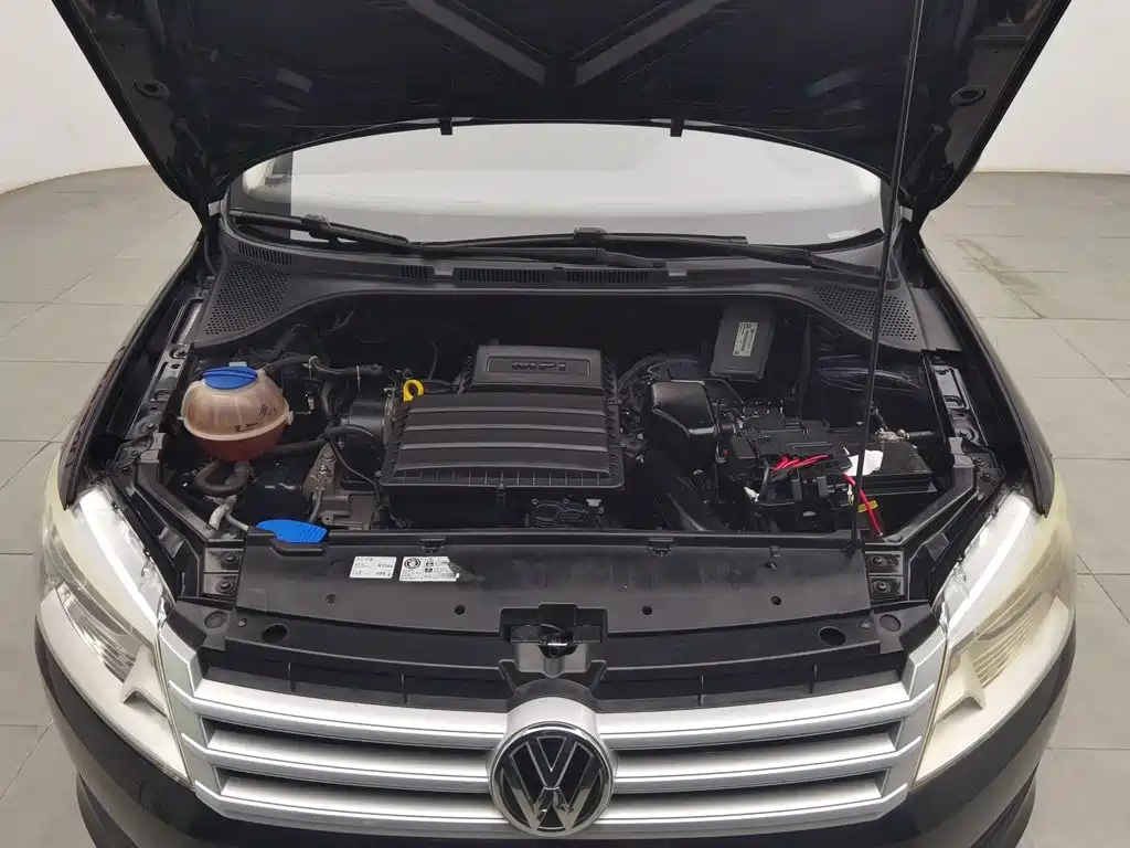 Volkswagen Santana 2014