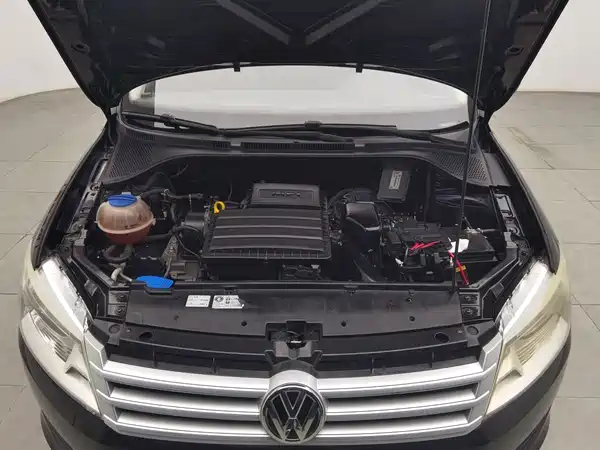 Volkswagen Santana 2014