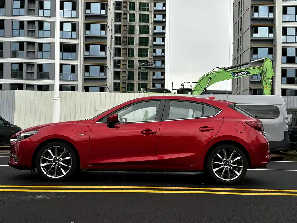 Mazda 3 Axela 2018 — фото 3