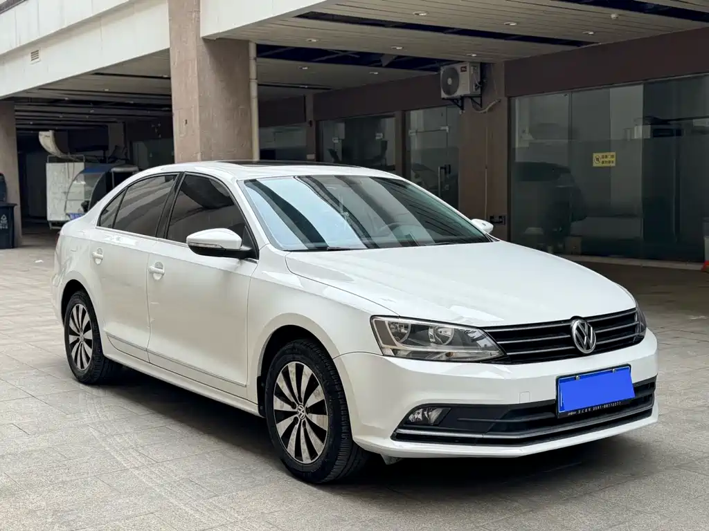 Volkswagen Sagitar 2017 — фото 12