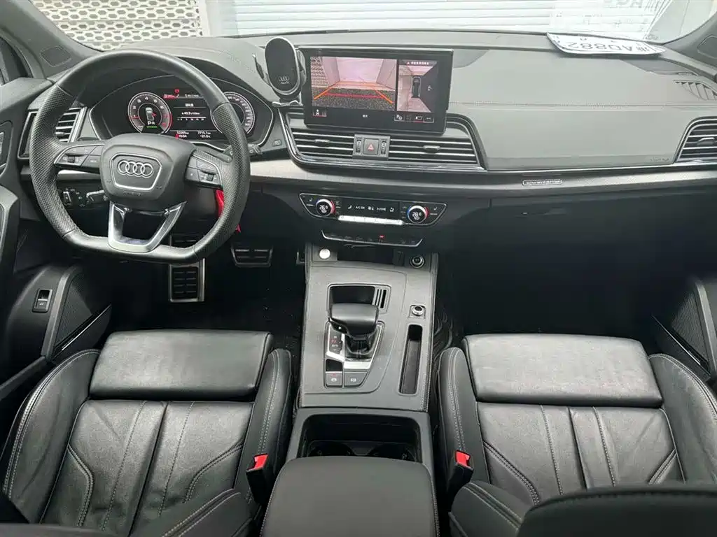 Audi Q5L 2023 — фото 11