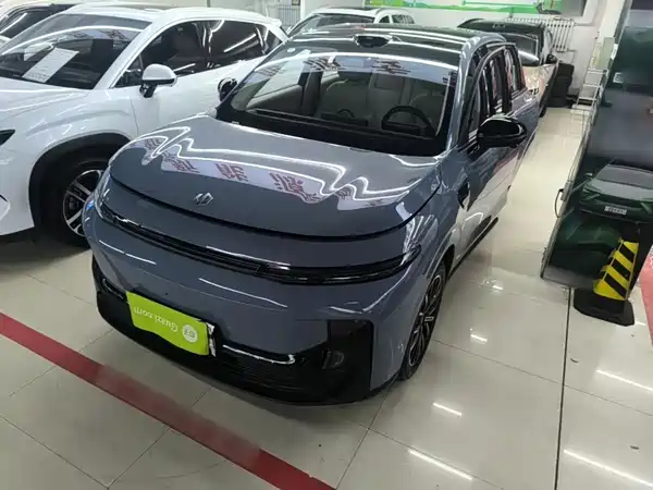 Leapmotor B10 2025
