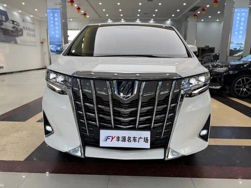Toyota Alphard 2022 — фото 2