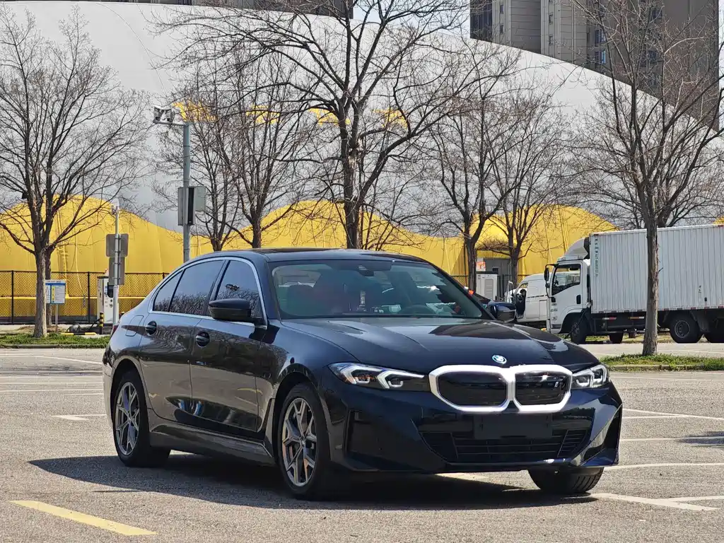 BMW i3 2024