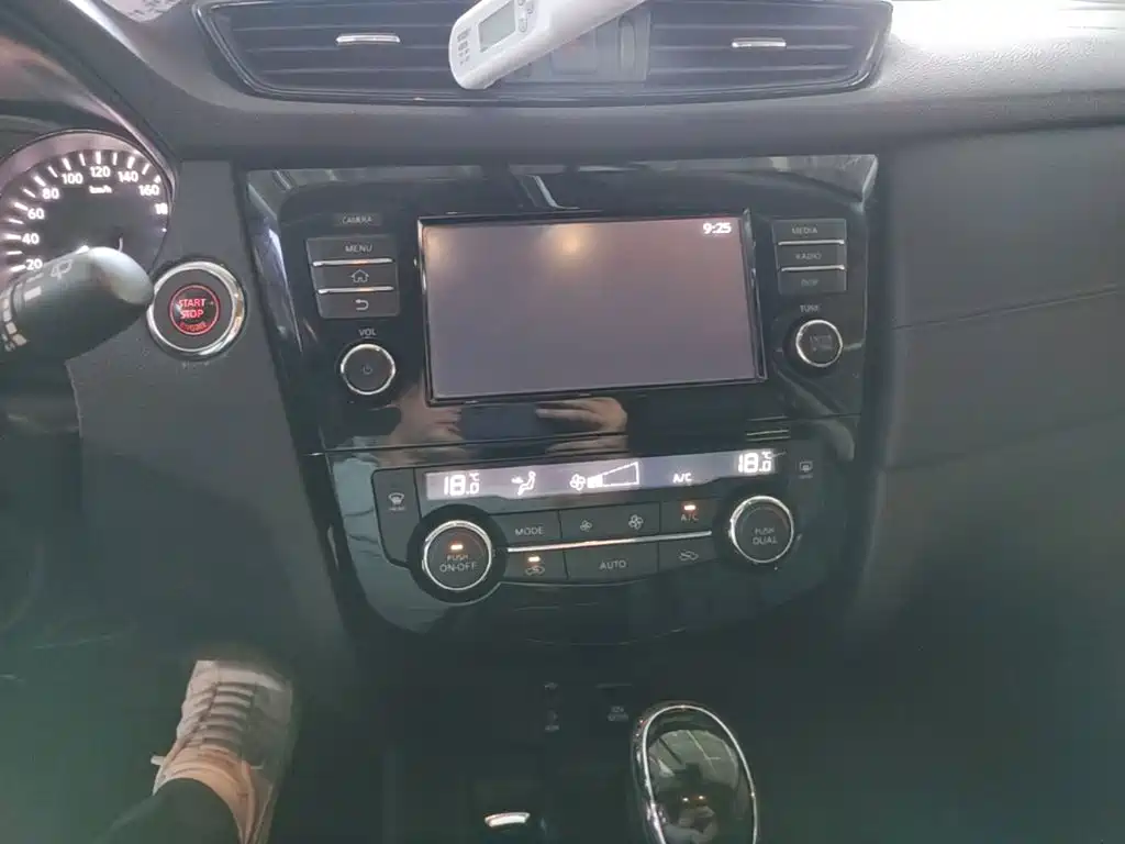 Nissan X-Trail 2018 — фото 13