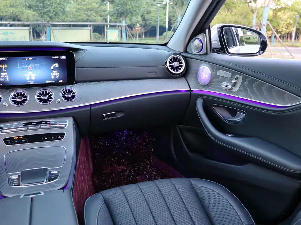 Mercedes-Benz E-Class 2020 — фото 20