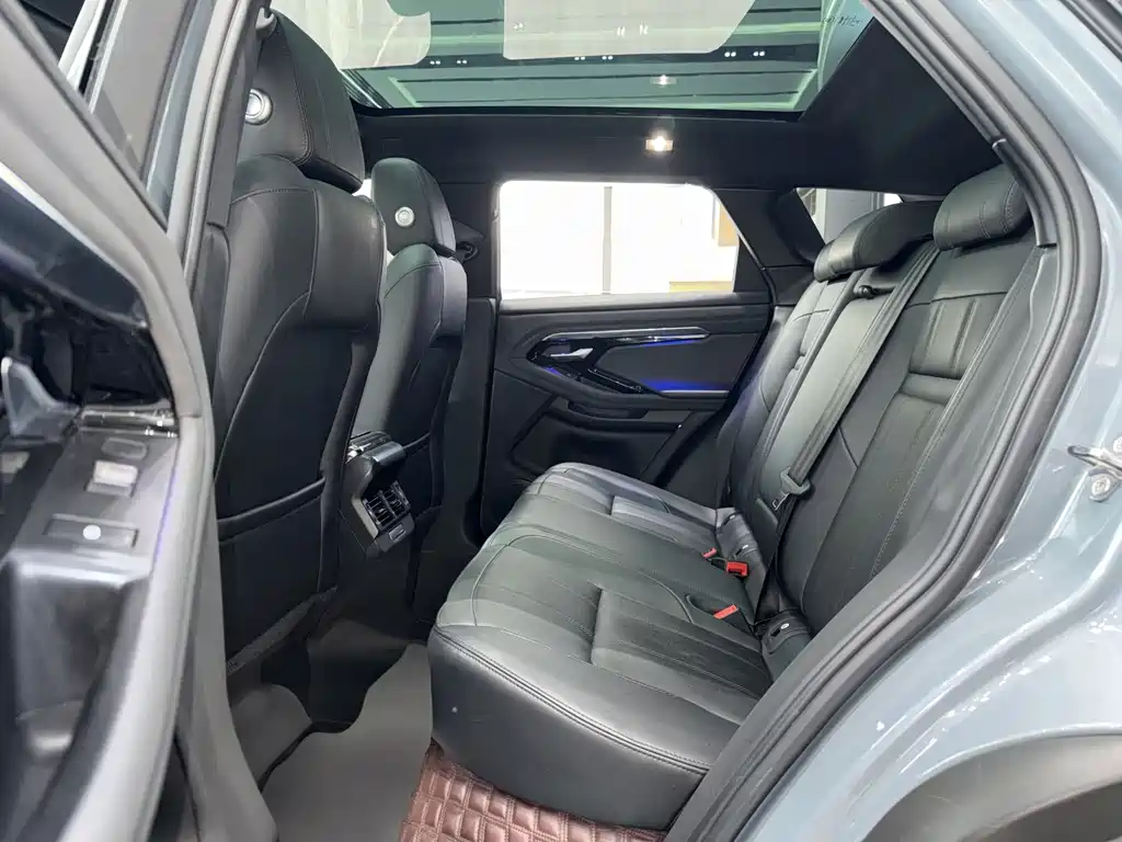 Land Rover Evoque 2020 — фото 7