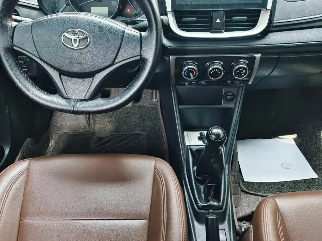 Toyota Vios 2017 — фото 10