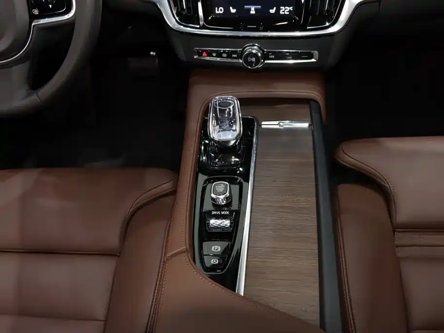 Volvo S90 2021 — фото 14