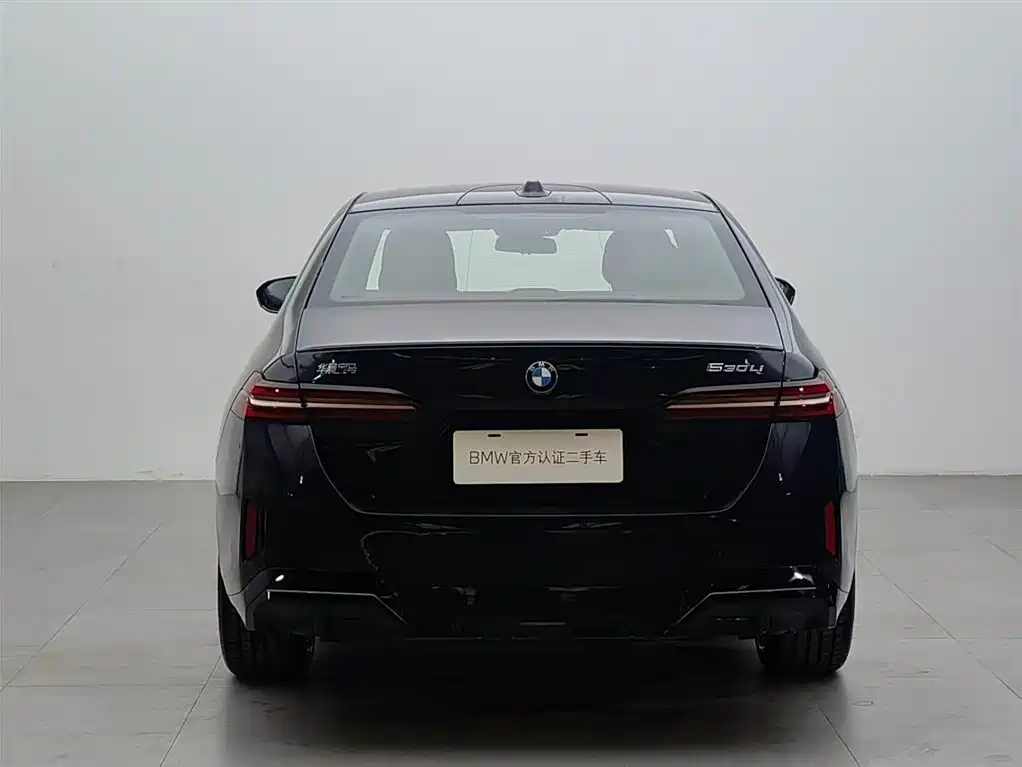 BMW 5 Series 2025