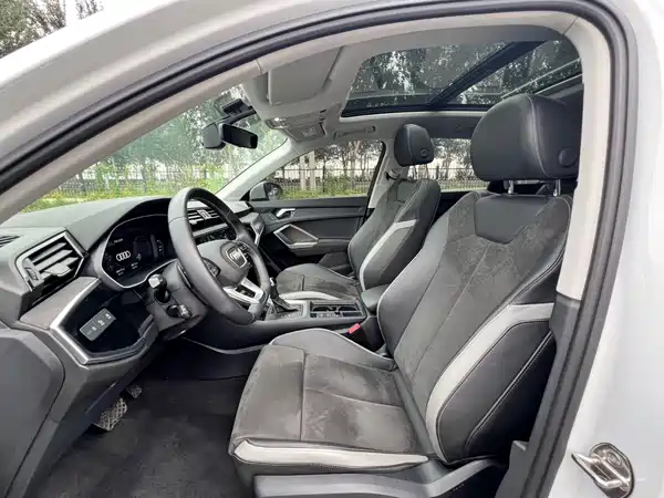 Audi Q3 2021
