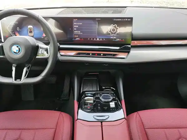 BMW i5 2026