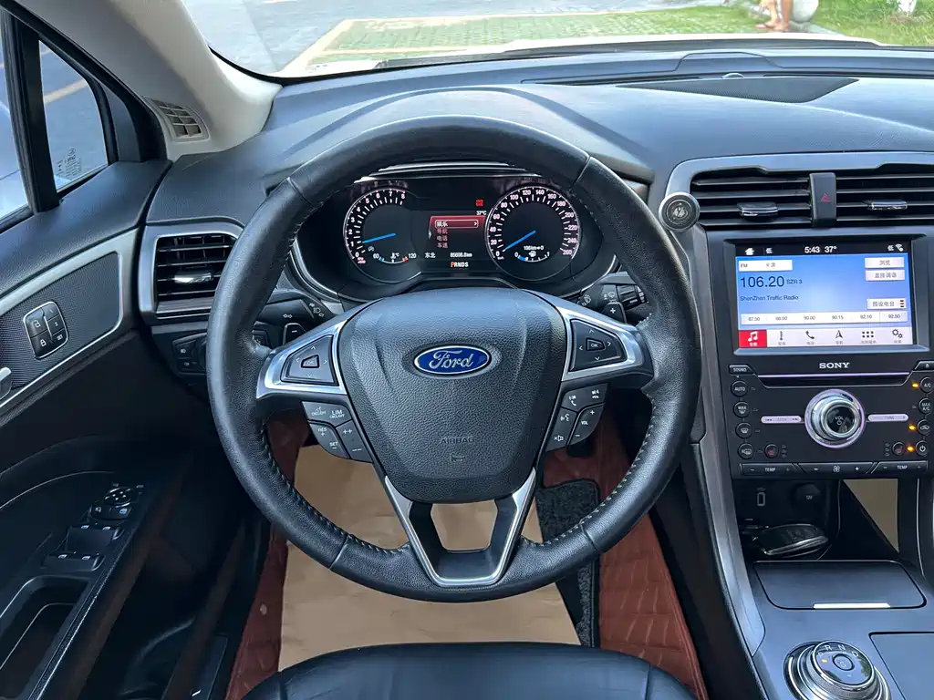 Ford Mondeo 2018 — фото 15