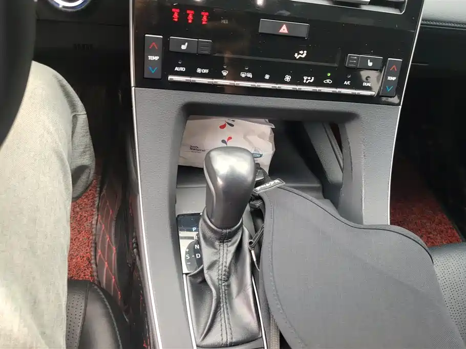 Toyota Avalon 2020 — фото 16