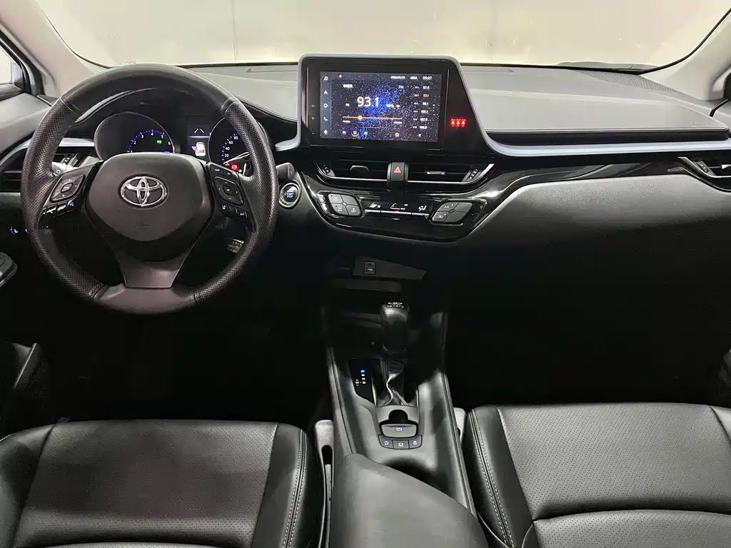 Toyota IZOA 2022 — фото 12