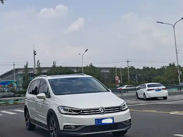 Volkswagen Touran 2021