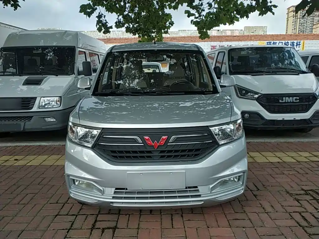 Wuling Hongguang V 2022 — фото 3