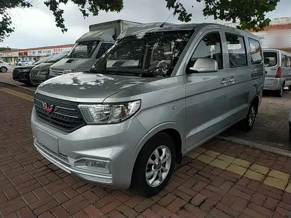Wuling Hongguang V 2022