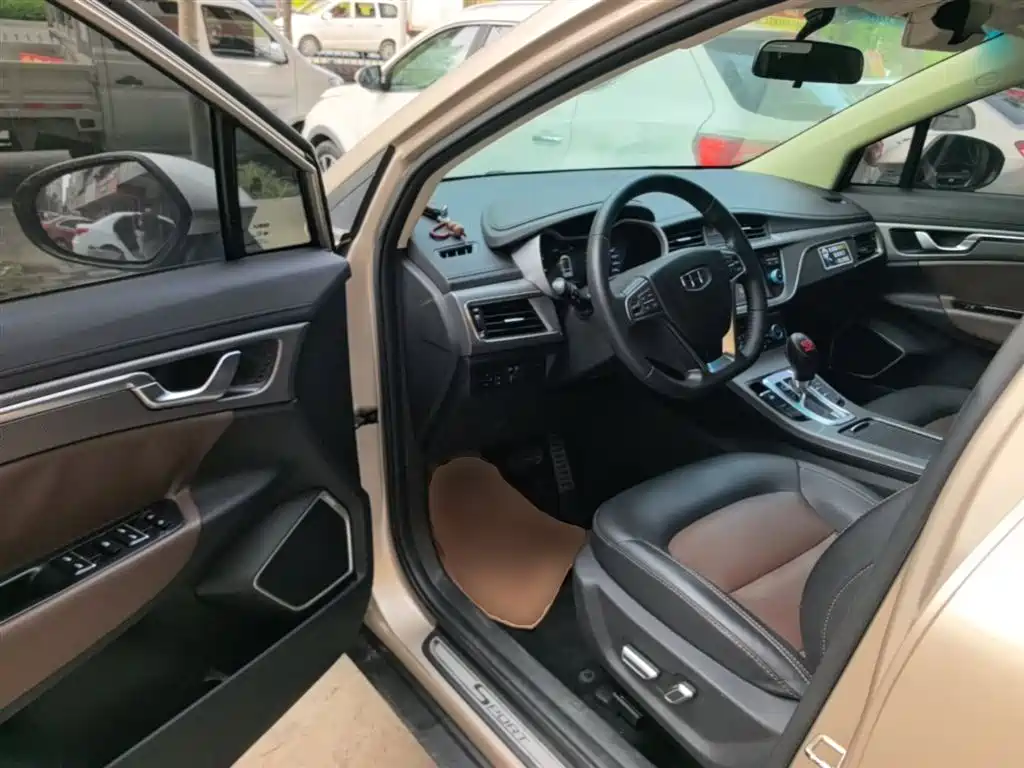 Geely Emgrand GS 2017 — фото 16