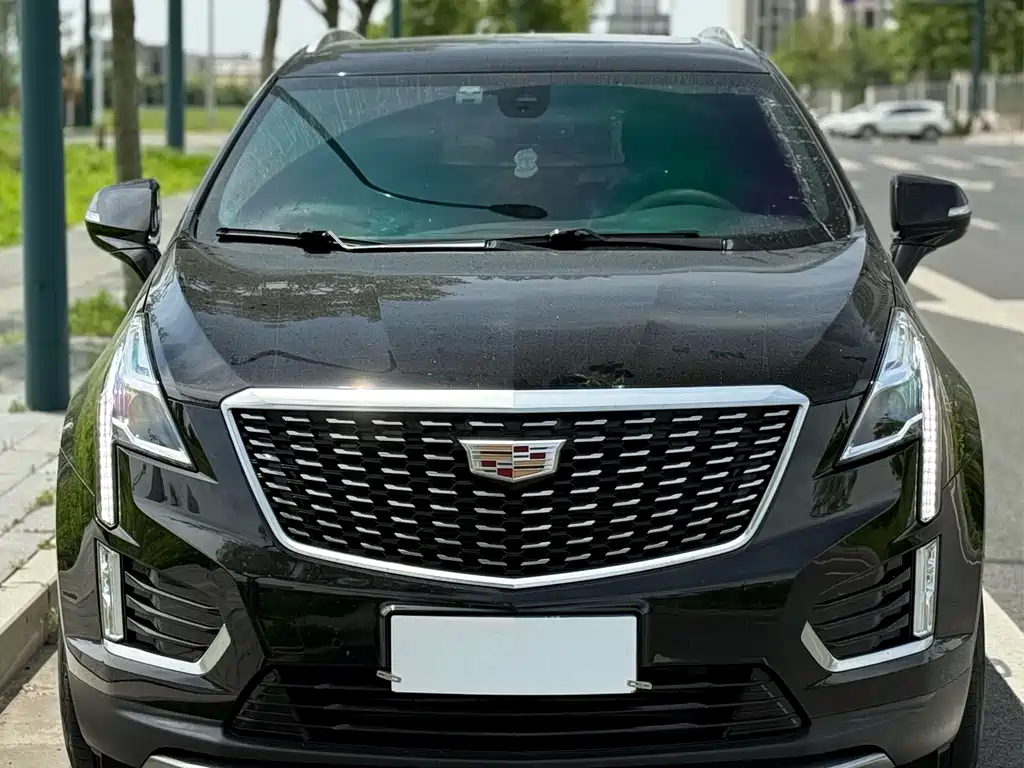 Cadillac XT5 2021 — фото 2