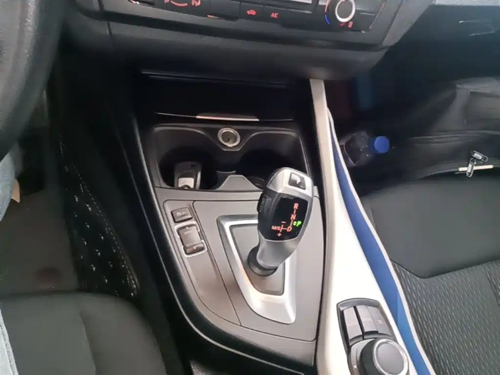 BMW 1 Series 2015 — фото 14