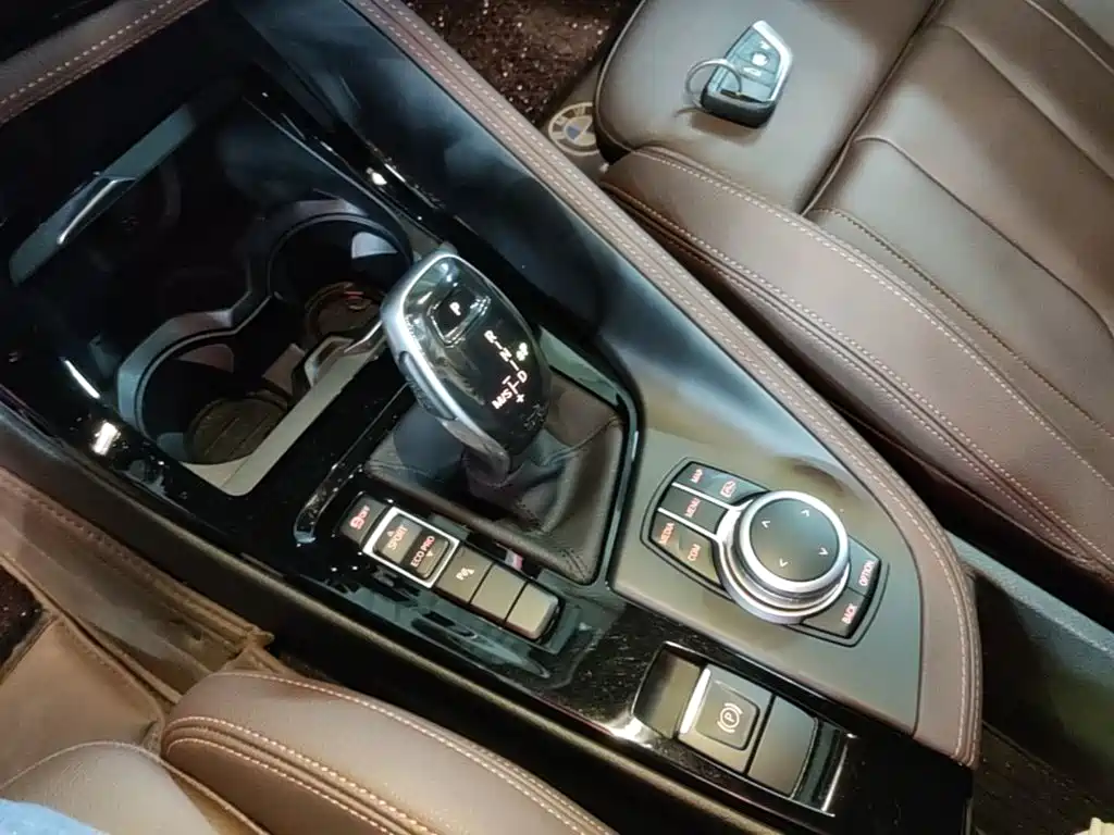 BMW X2 2021 — фото 14