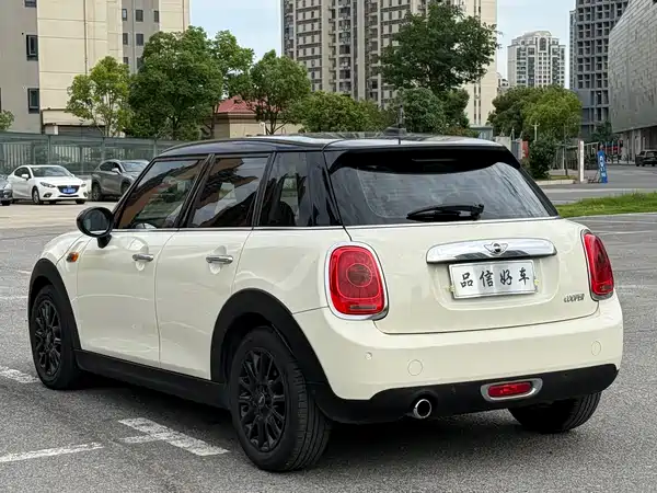 MINI 2015
