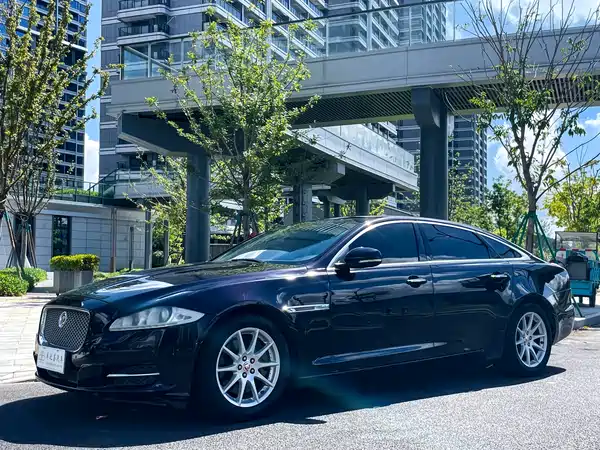 Jaguar XJ 2014