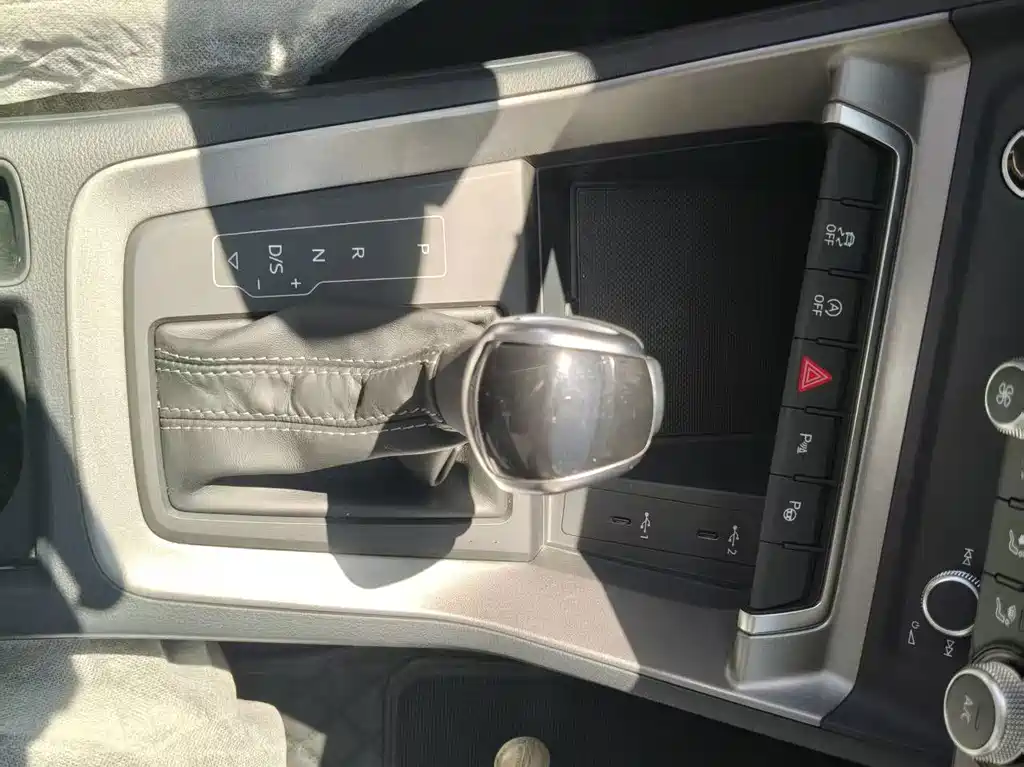 Audi Q3 2023 — фото 25