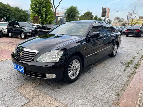 Toyota Crown 2008