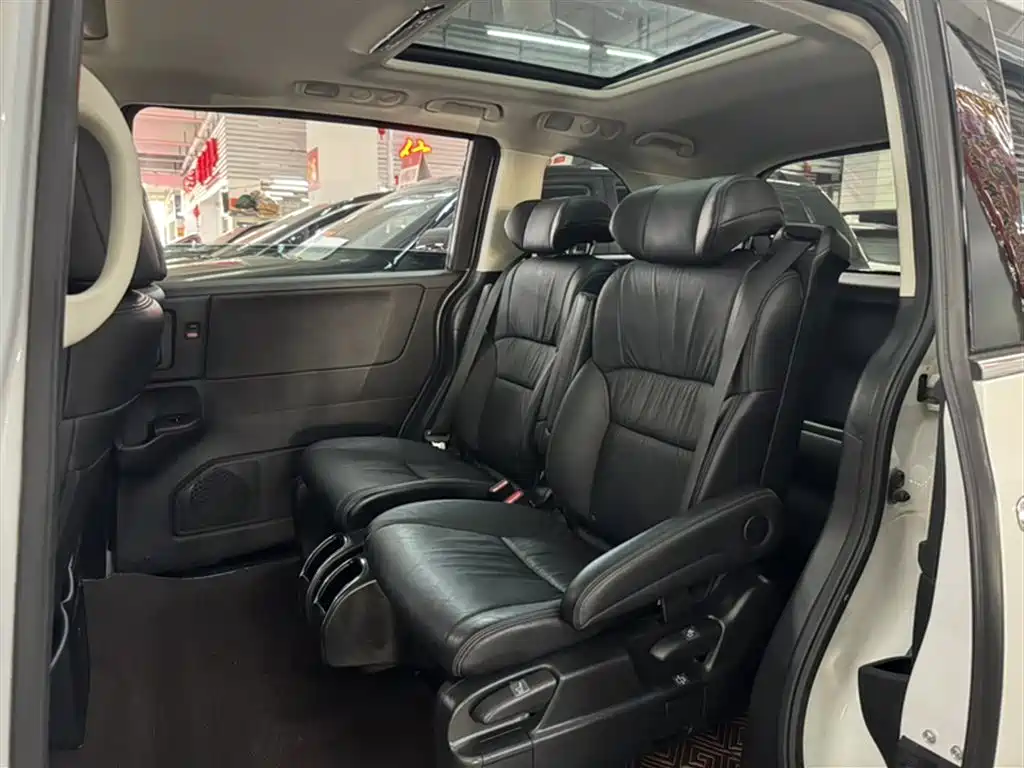 Honda Odyssey 2019 — фото 17