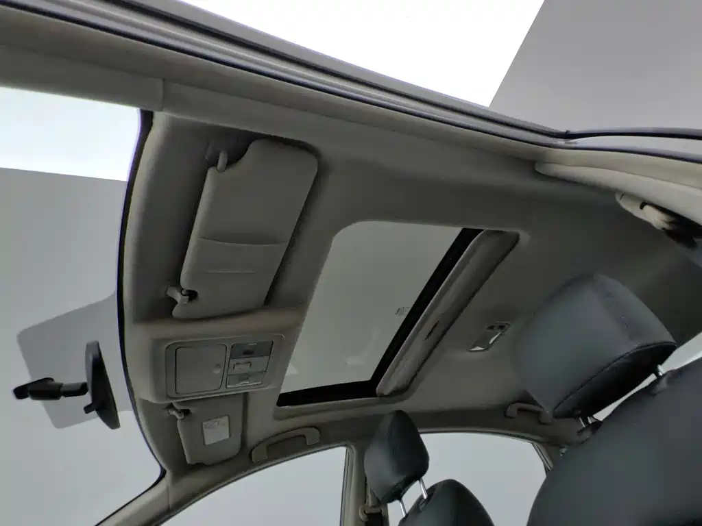 Nissan Sylphy 2017 — фото 14