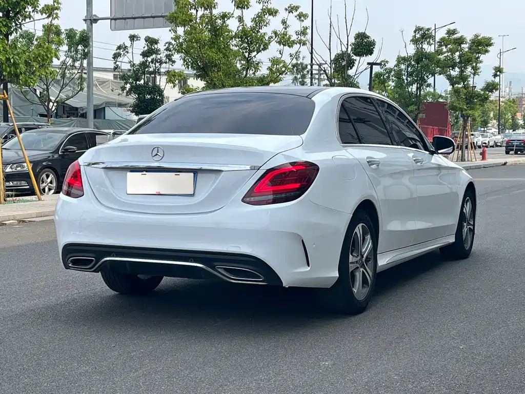 Mercedes-Benz C-Class 2020