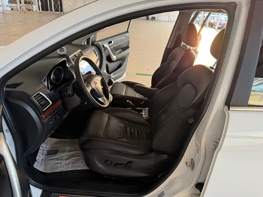 Haval H6 2015 — фото 27