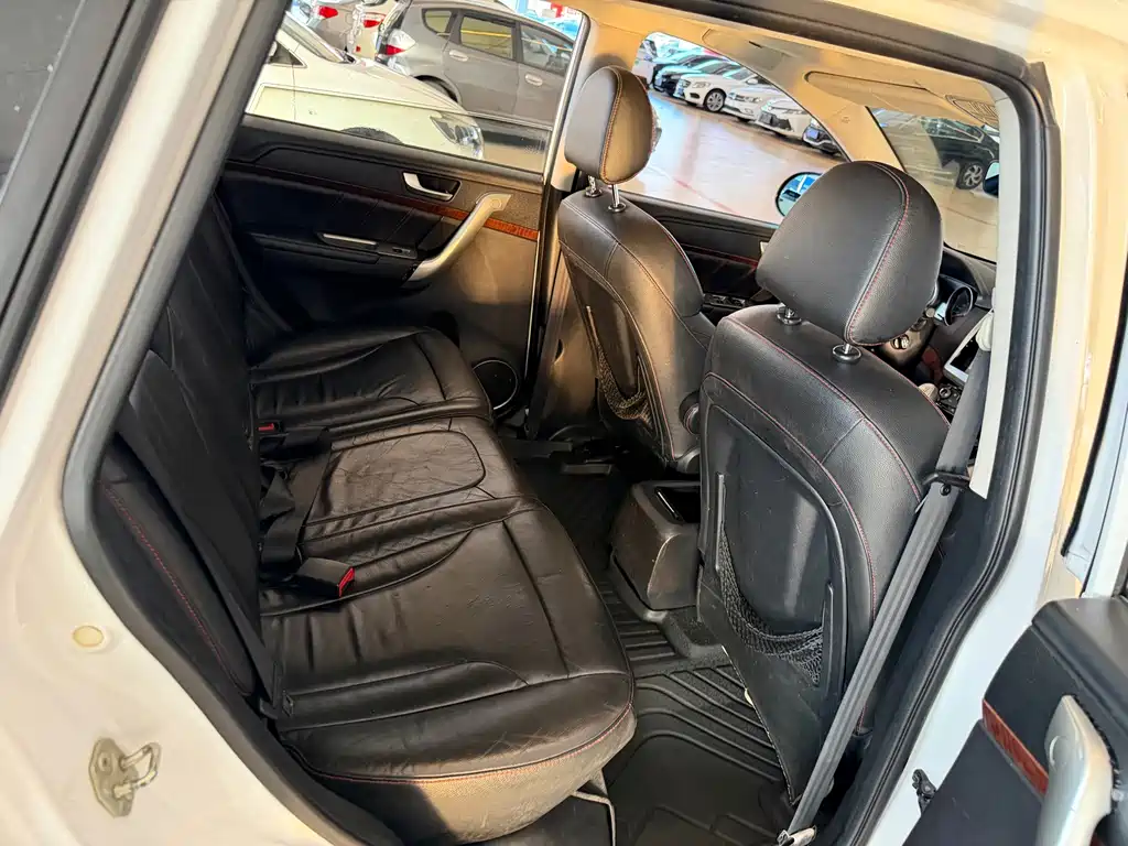 Haval H6 2015 — фото 16
