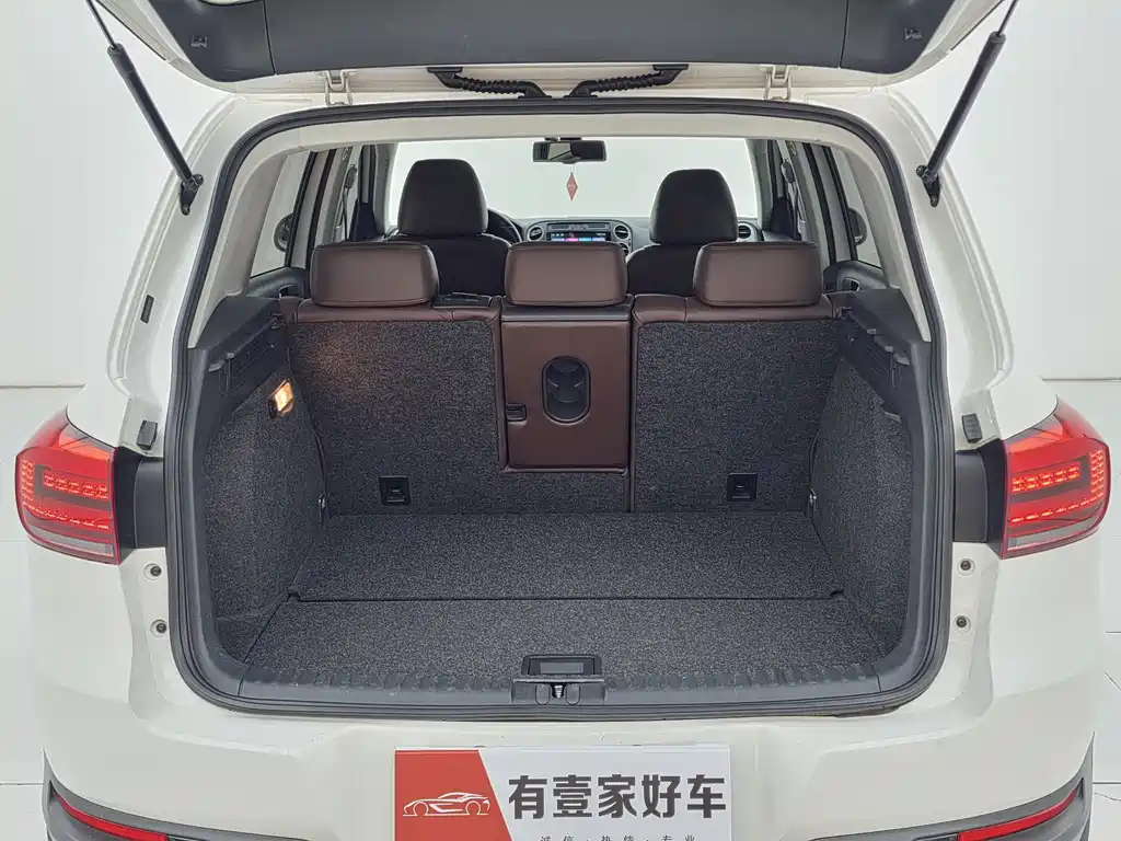 Volkswagen Tiguan 2015 — фото 18
